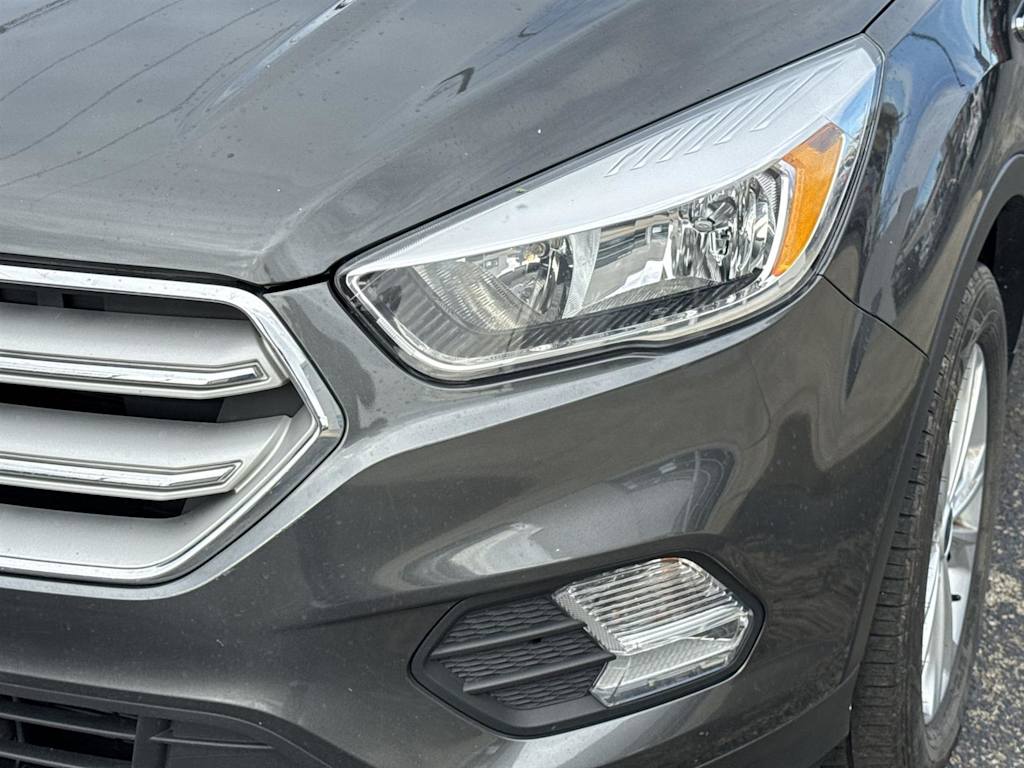 Thumbnail: 2018 Ford Escape - 20