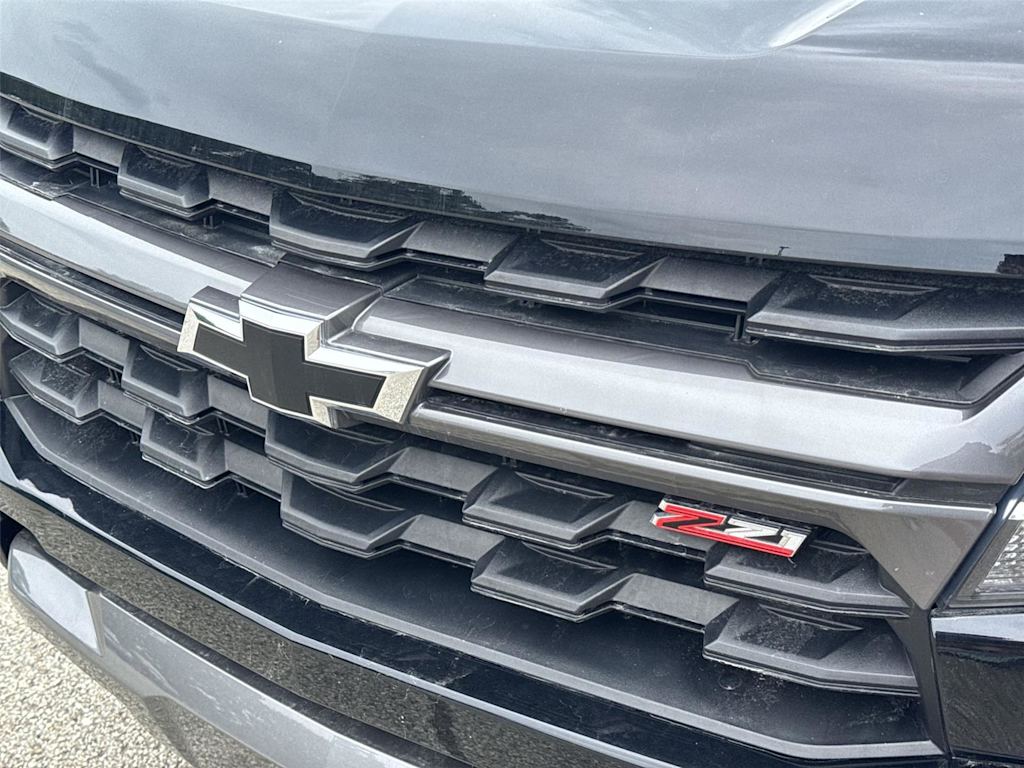 Thumbnail: 2022 Chevrolet Colorado - 6