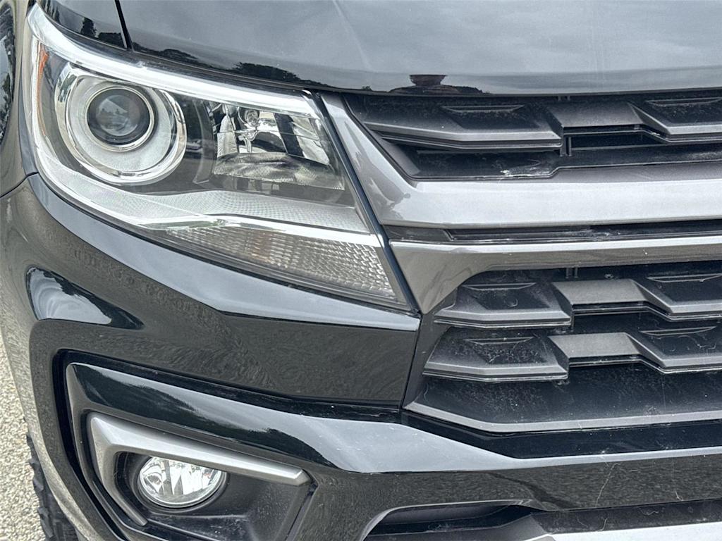 Thumbnail: 2022 Chevrolet Colorado - 17