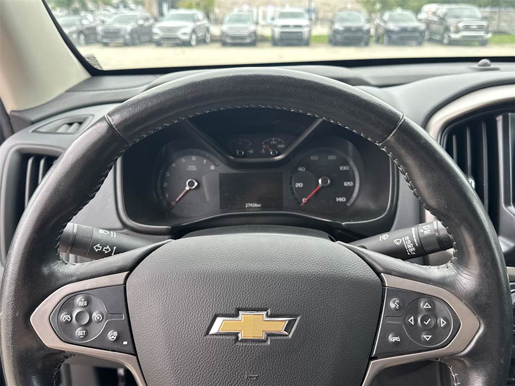 Thumbnail: 2022 Chevrolet Colorado - 21