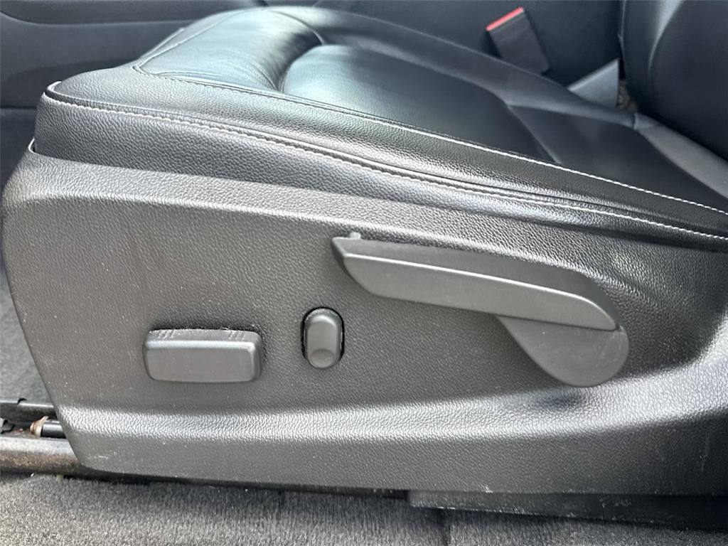 Thumbnail: 2021 Chevrolet Colorado - 20