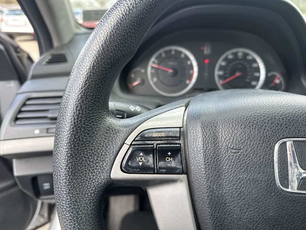 2009 Honda Accord LX 22