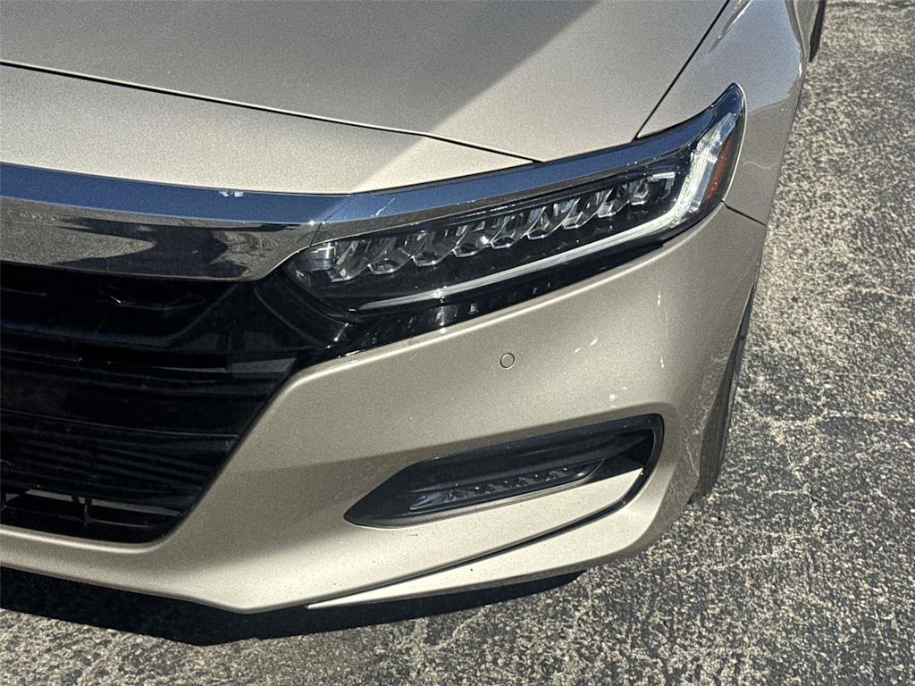 Thumbnail: 2018 Honda Accord - 18