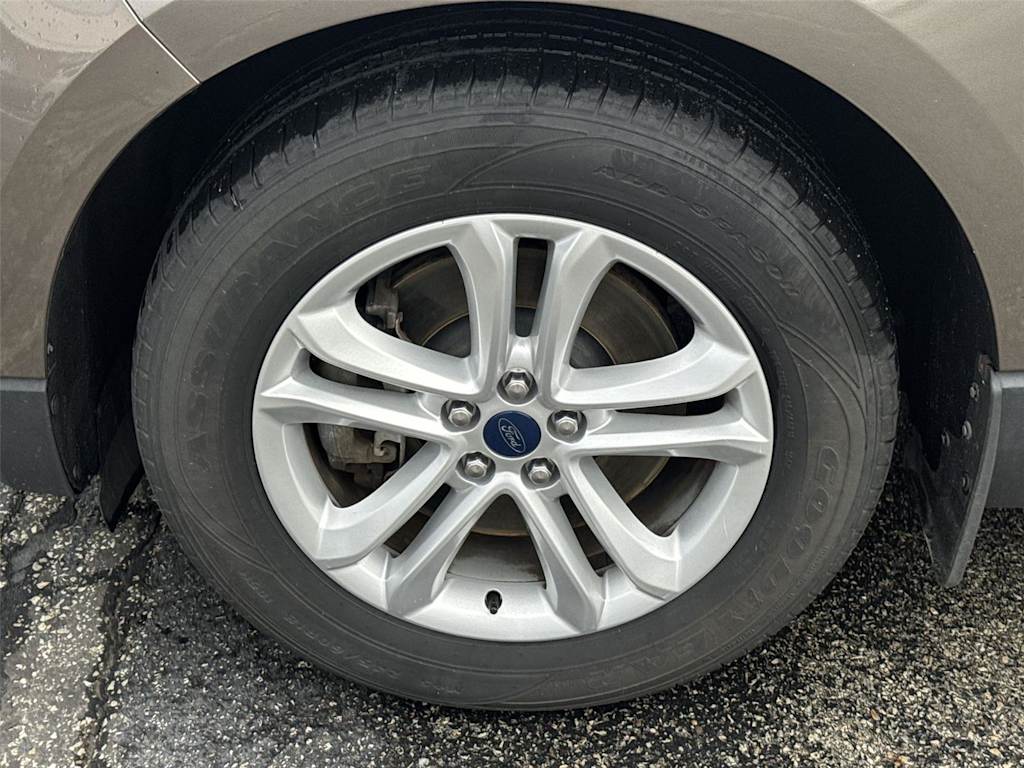 Thumbnail: 2019 Ford Edge - 7