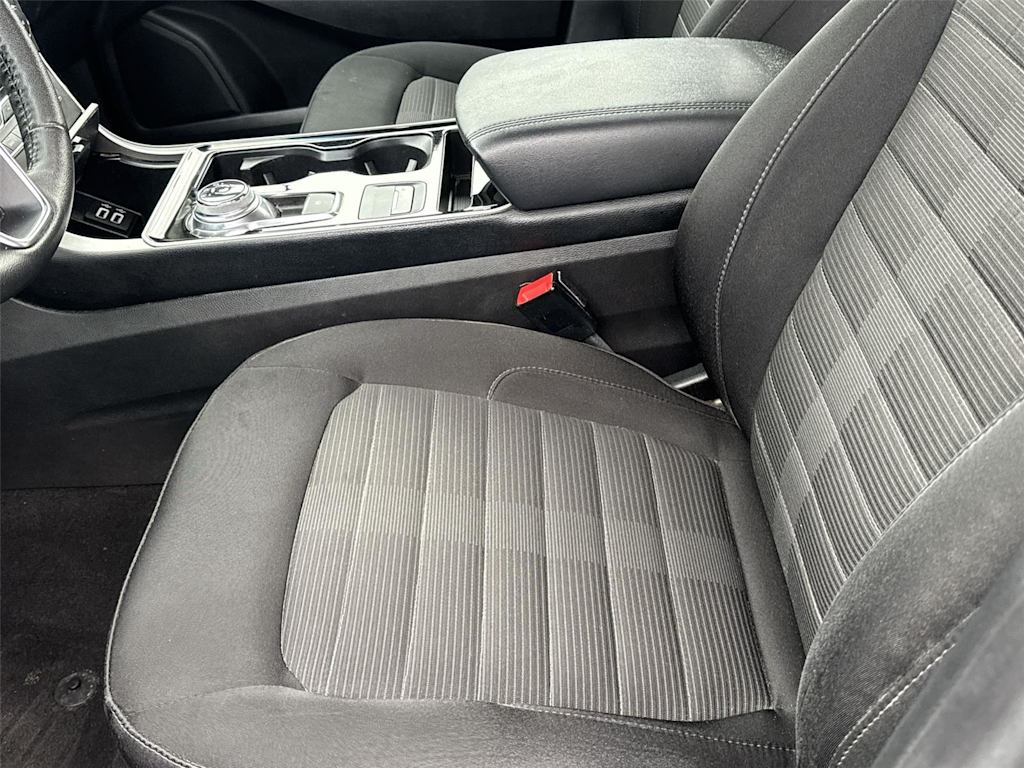 Thumbnail: 2019 Ford Edge - 8