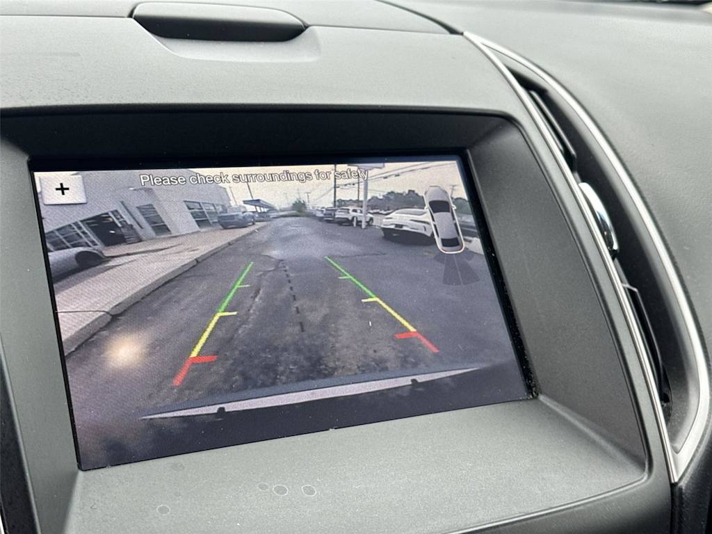 Thumbnail: 2019 Ford Edge - 27