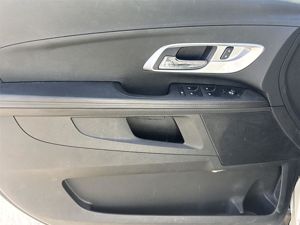 Thumbnail: 2017 Chevrolet Equinox - 21