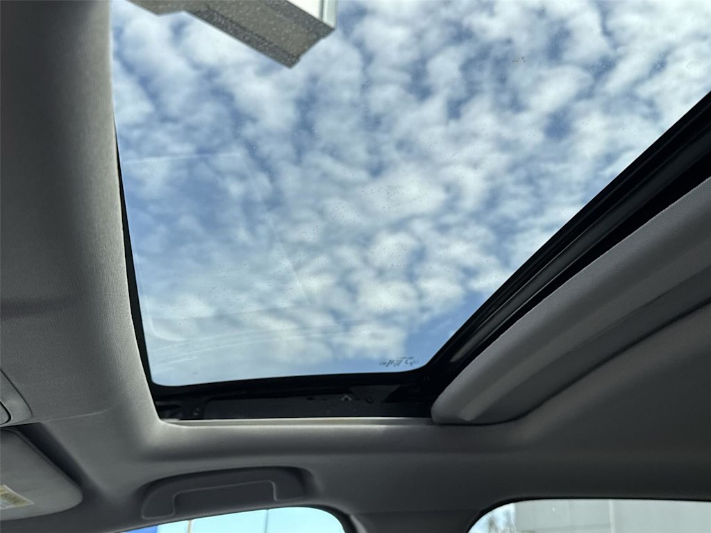 Thumbnail: 2019 Honda CR-V - 21