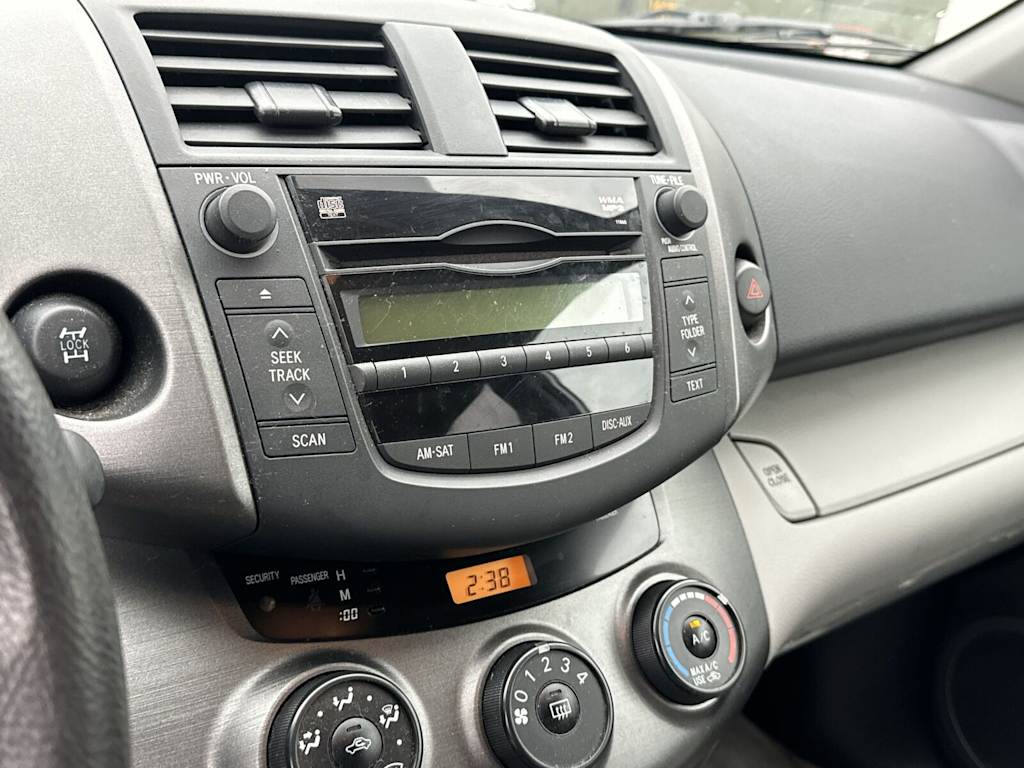 2010 Toyota RAV4 Base 11