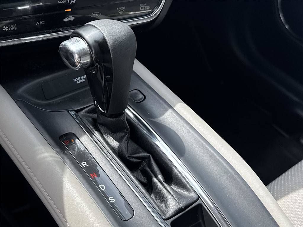 Thumbnail: 2018 Honda HR-V - 11