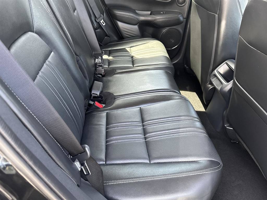2025 Honda HR-V EX-L 10
