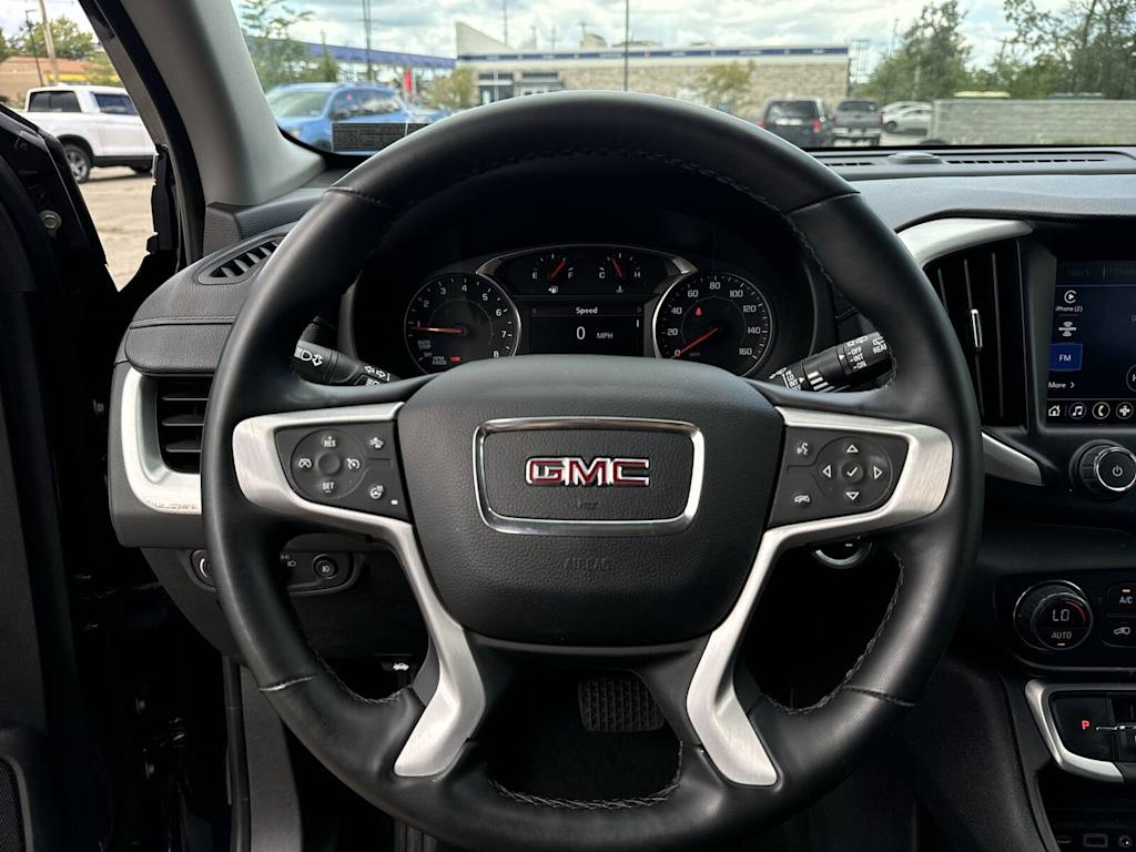 2024 GMC Terrain SLT 2