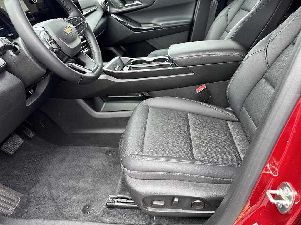 Thumbnail: 2025 Chevrolet Equinox - 9