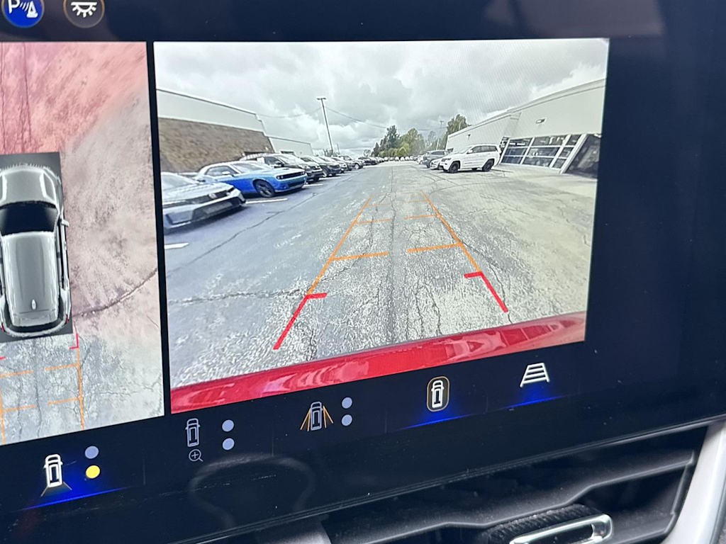 Thumbnail: 2025 Chevrolet Equinox - 28