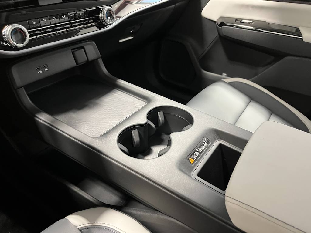 Thumbnail: 2025 Honda Prologue - 15
