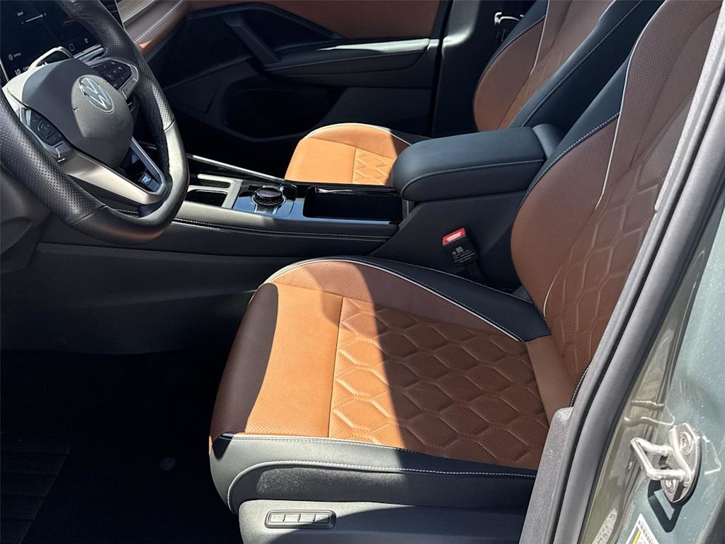 Thumbnail: 2025 Volkswagen Tiguan - 9