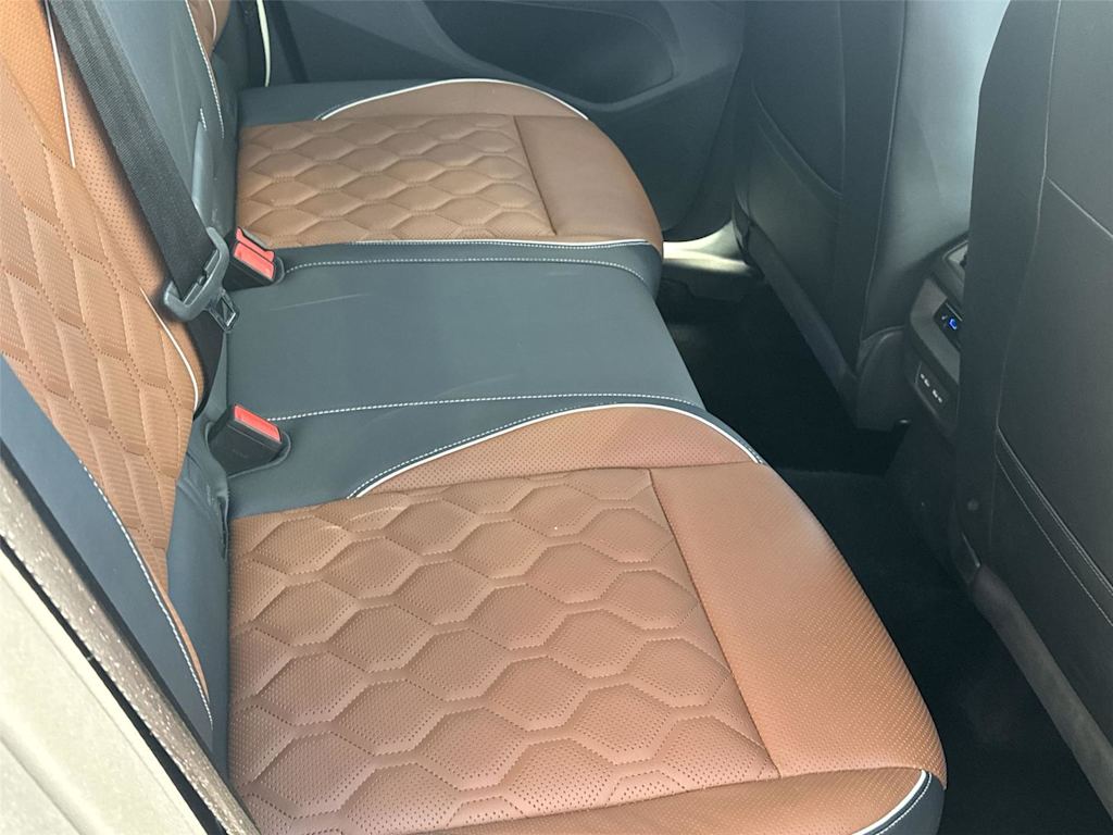 Thumbnail: 2025 Volkswagen Tiguan - 20