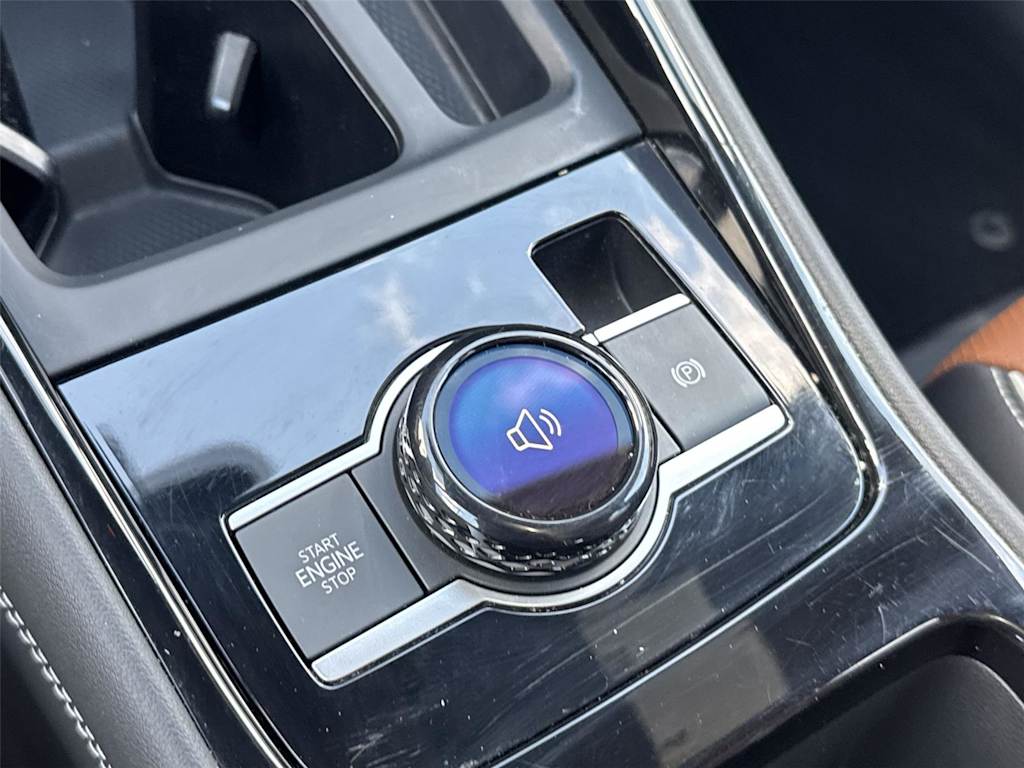 Thumbnail: 2025 Volkswagen Tiguan - 29