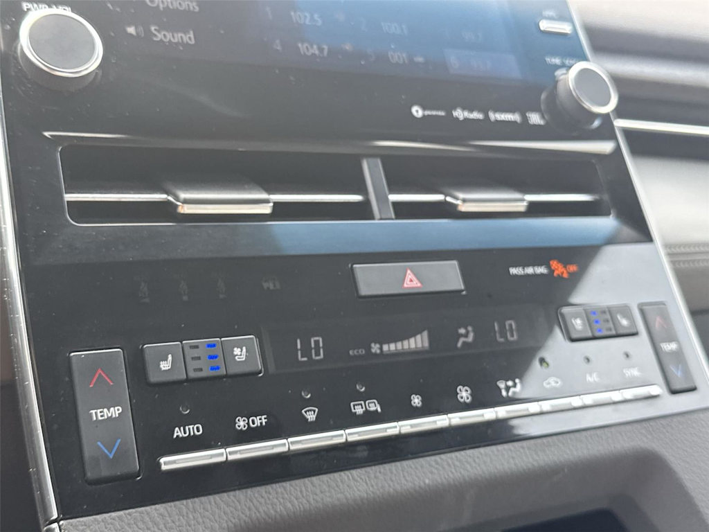 Thumbnail: 2019 Toyota Avalon - 29
