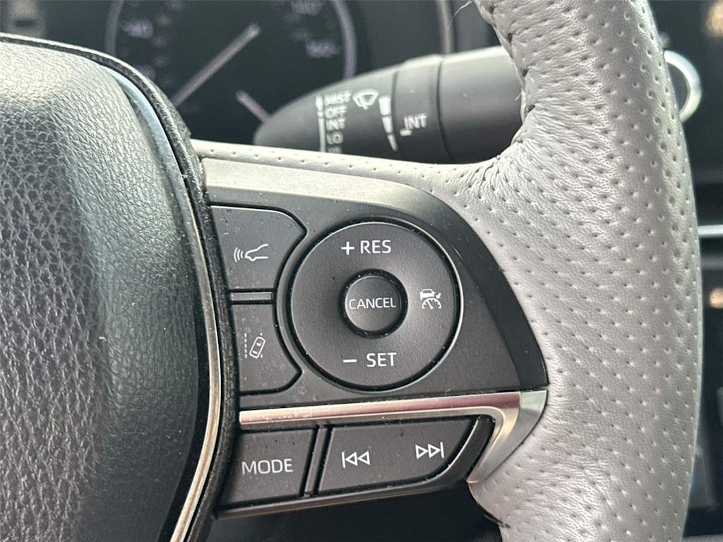 Thumbnail: 2019 Toyota Avalon - 23