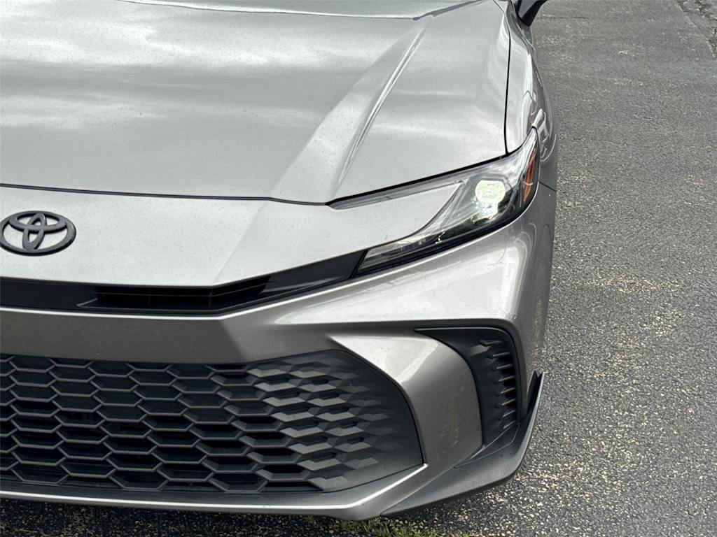 Thumbnail: 2025 Toyota Camry - 18