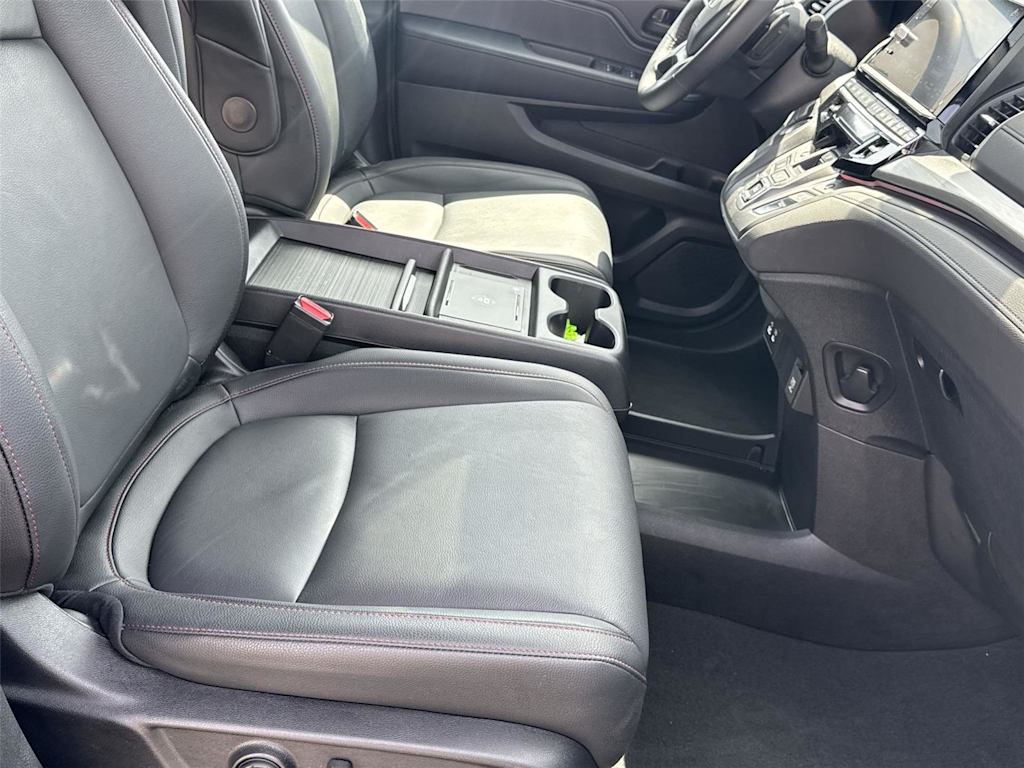 Thumbnail: 2026 Honda Odyssey - 20