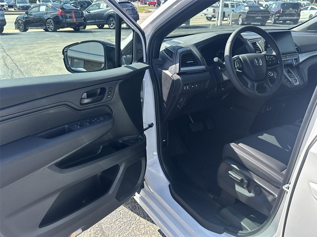 Thumbnail: 2026 Honda Odyssey - 14