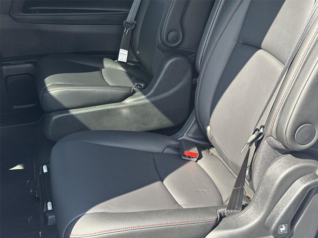 Thumbnail: 2026 Honda Odyssey - 9