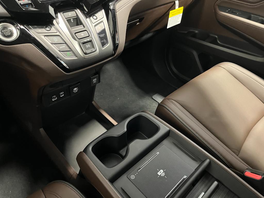 Thumbnail: 2026 Honda Odyssey - 24