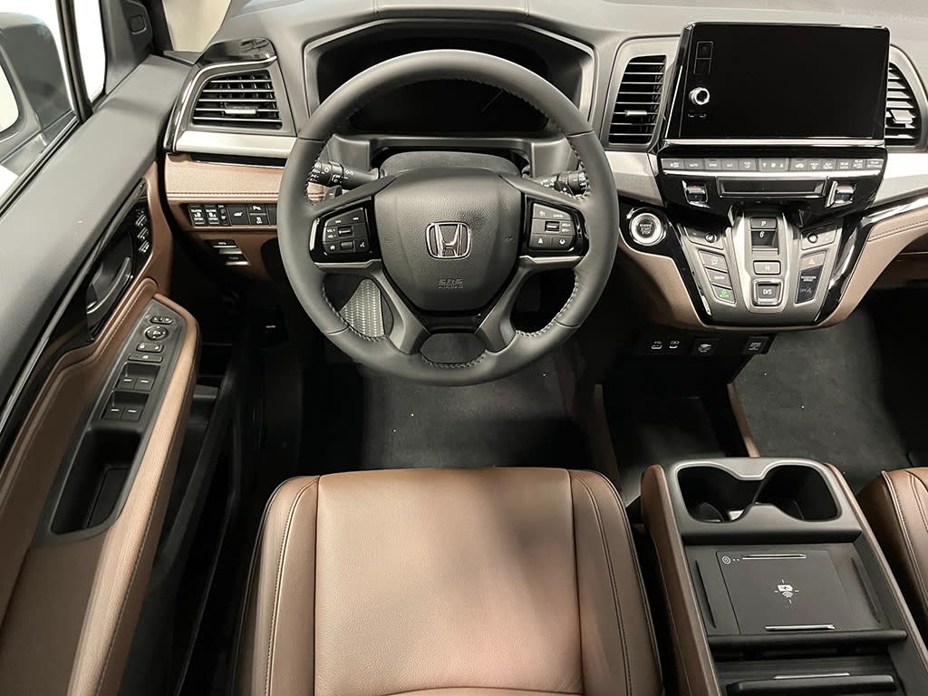 Thumbnail: 2026 Honda Odyssey - 9