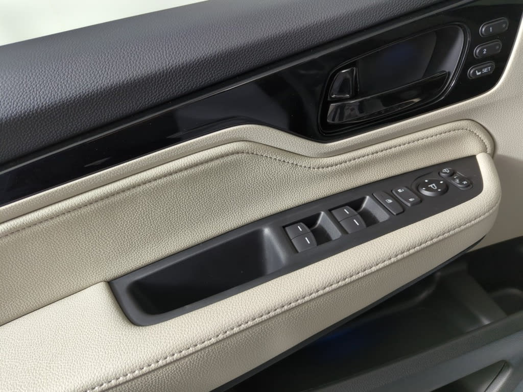 Thumbnail: 2026 Honda Odyssey - 14