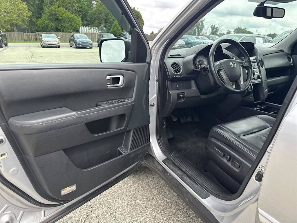 Thumbnail: 2014 Honda Pilot - 16