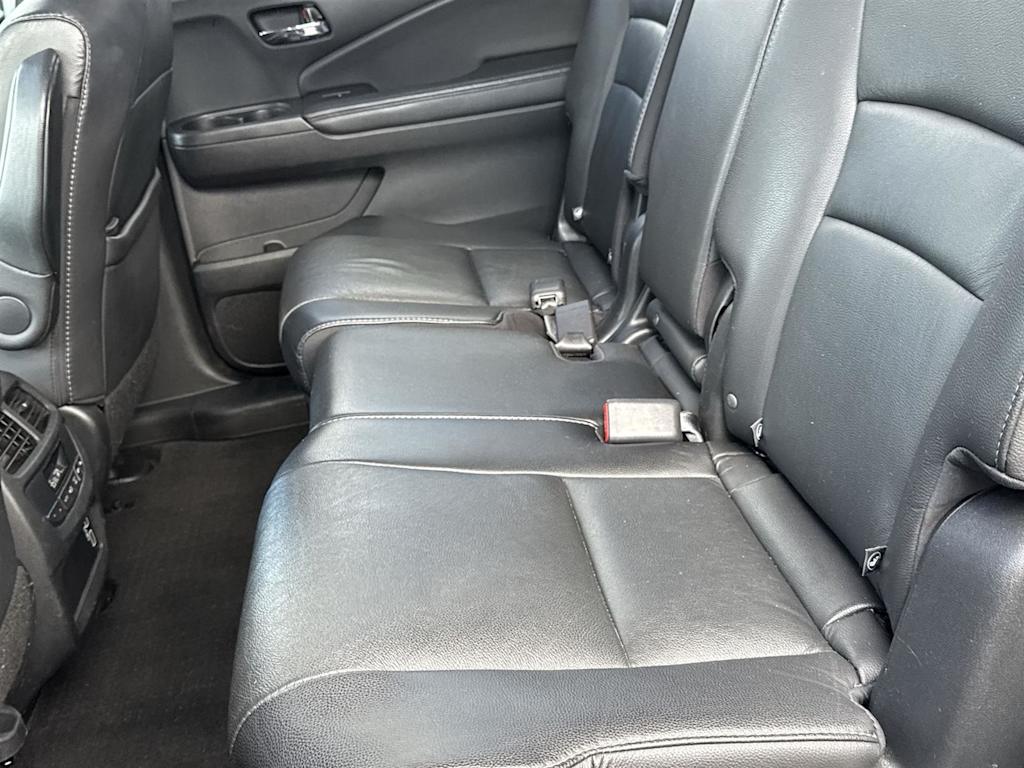 Thumbnail: 2021 Honda Pilot - 9