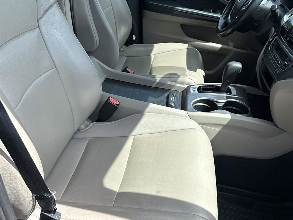 Thumbnail: 2018 Honda Pilot - 22
