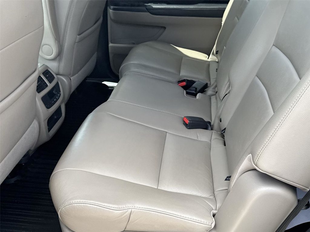 Thumbnail: 2018 Honda Pilot - 10