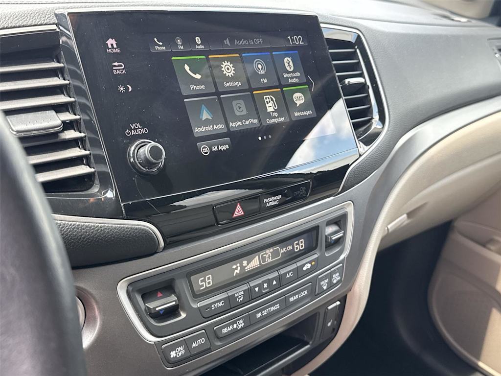 Thumbnail: 2020 Honda Pilot - 11