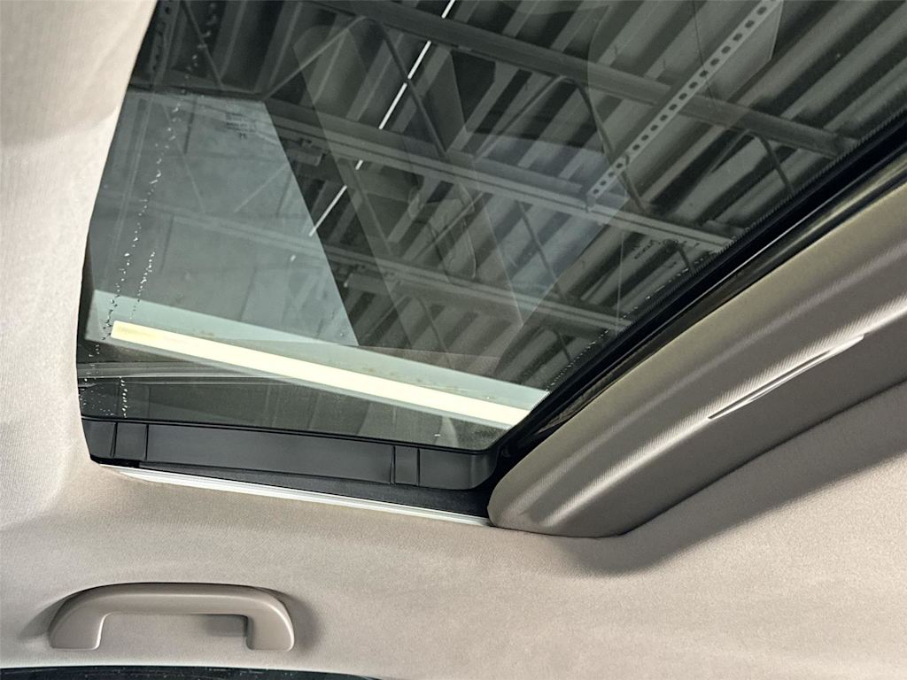 Thumbnail: 2020 Honda Pilot - 21