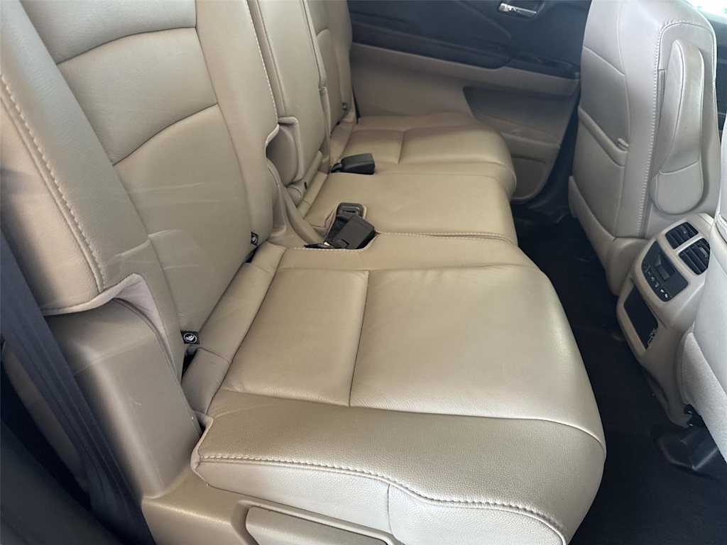 Thumbnail: 2020 Honda Pilot - 10
