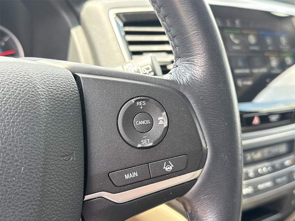 Thumbnail: 2020 Honda Pilot - 25