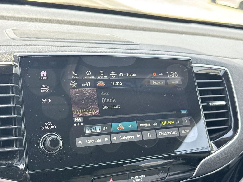Thumbnail: 2019 Honda Pilot - 25