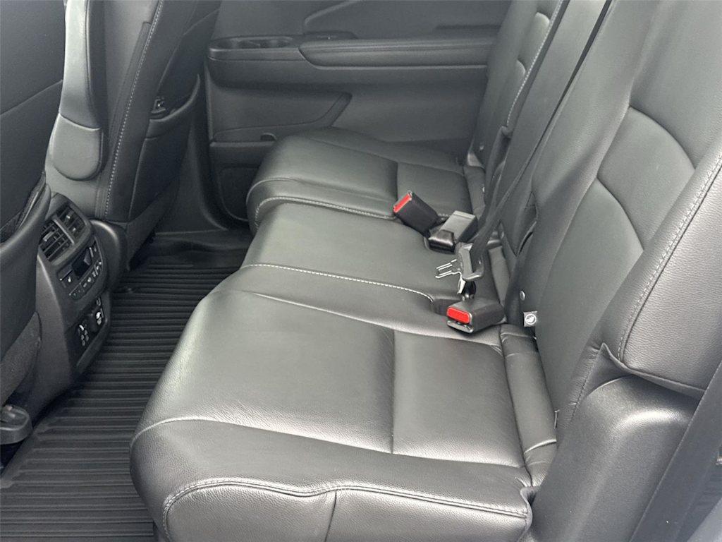 Thumbnail: 2019 Honda Pilot - 10