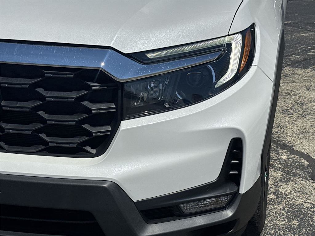 Thumbnail: 2023 Honda Passport - 20