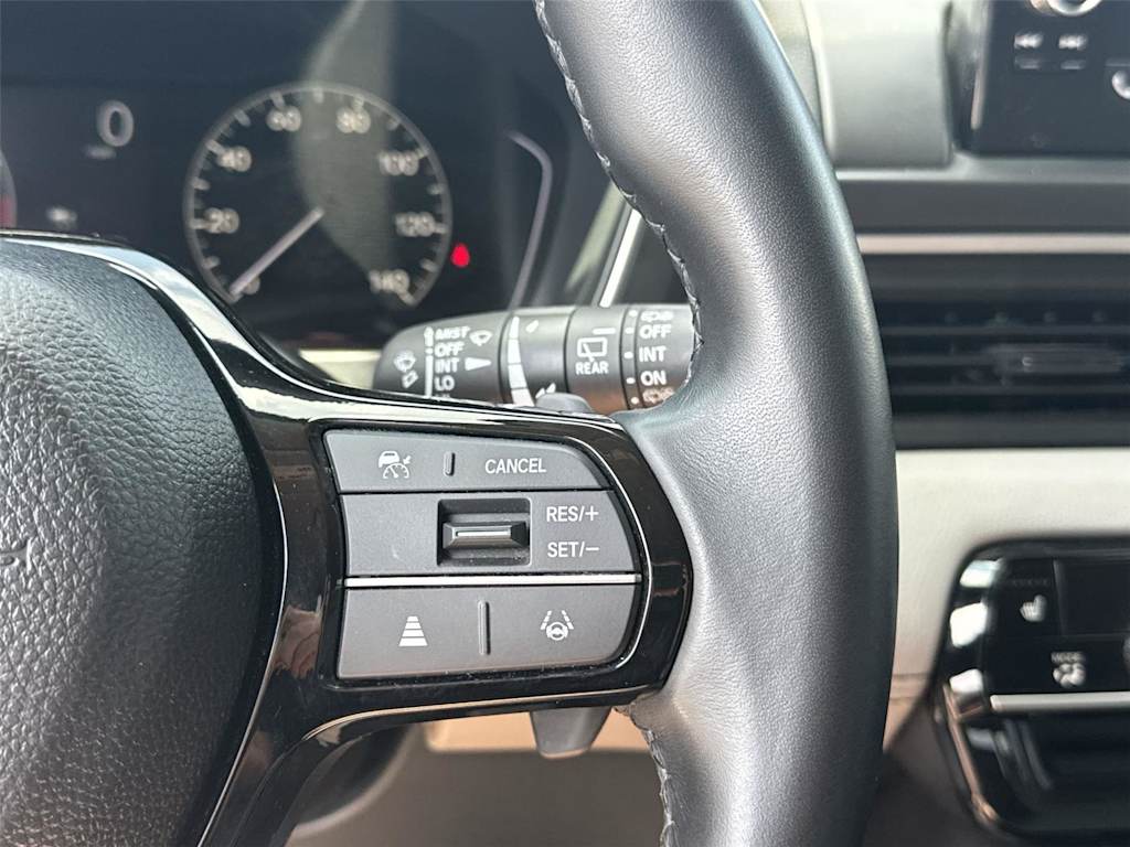 Thumbnail: 2023 Honda Pilot - 24