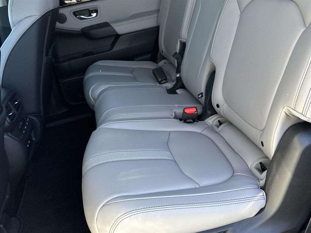 Thumbnail: 2025 Honda Pilot - 10