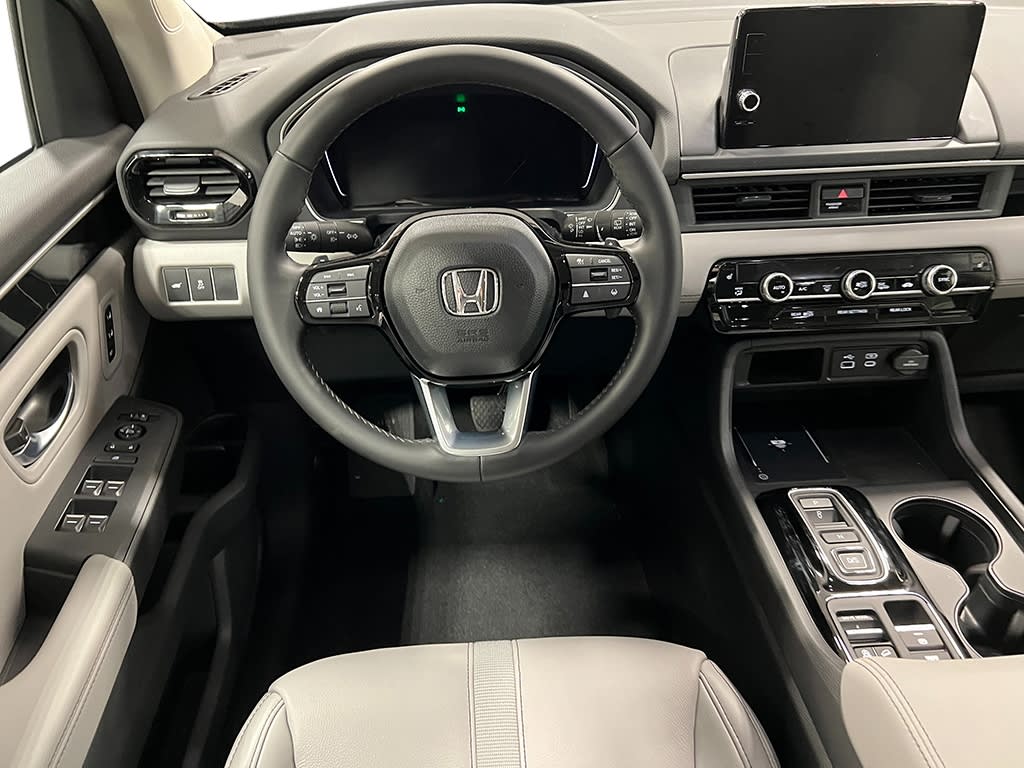 Thumbnail: 2025 Honda Pilot - 2