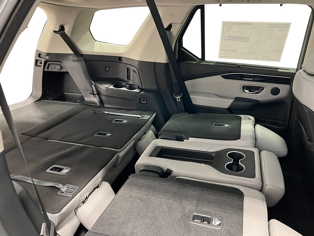 Thumbnail: 2025 Honda Pilot - 36