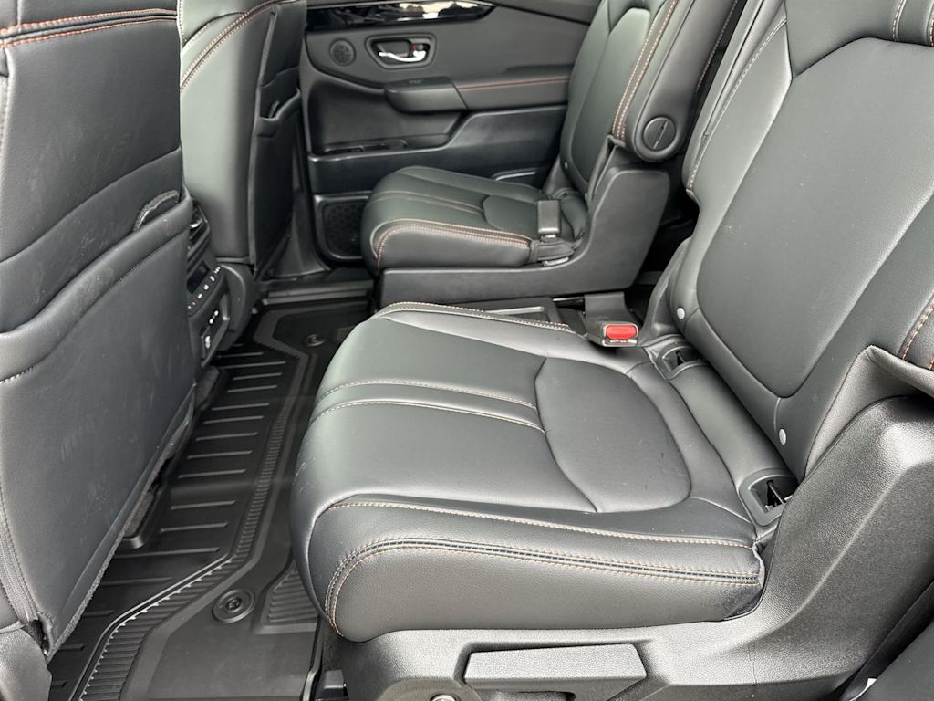 Thumbnail: 2025 Honda Pilot - 11