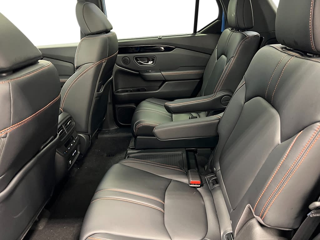 Thumbnail: 2025 Honda Pilot - 30