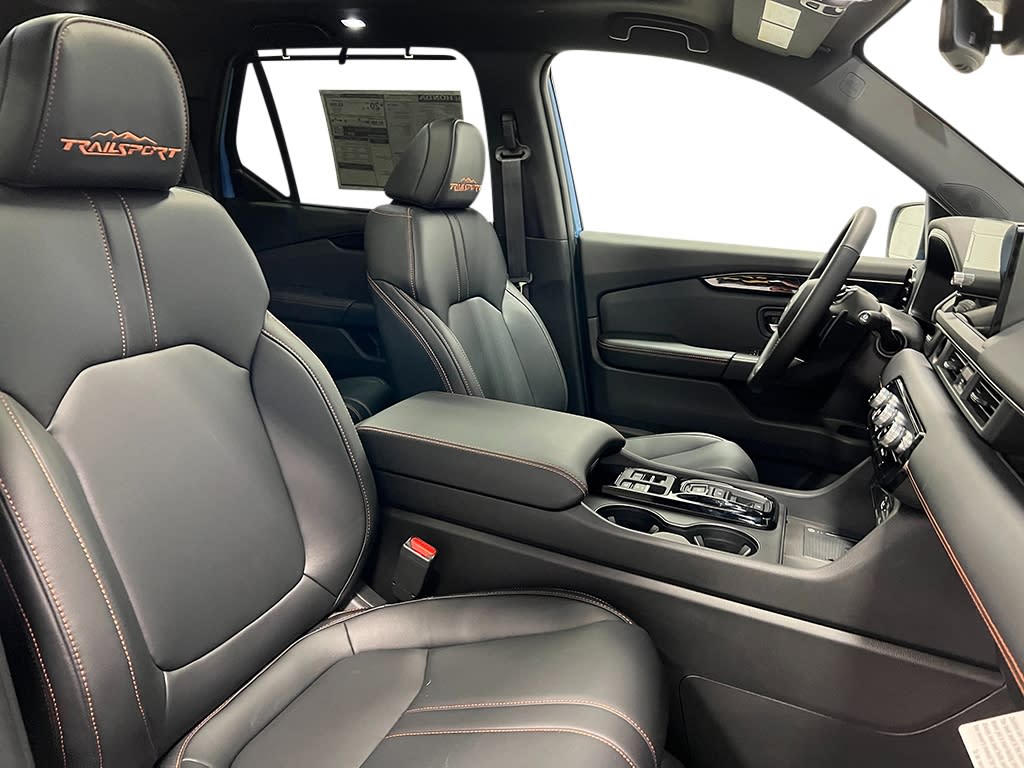 Thumbnail: 2025 Honda Pilot - 10