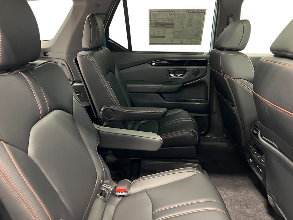 Thumbnail: 2025 Honda Pilot - 37